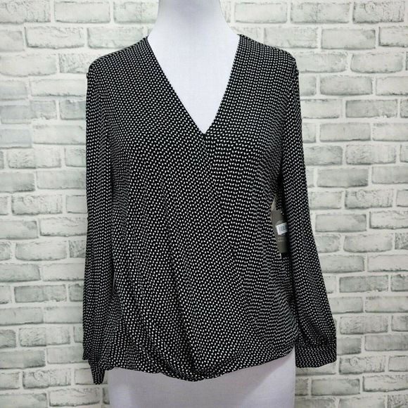 Vince Camuto Womens M Black‎ Vivid Charm White Triangle Print Surplice Blouse - Picture 1 of 8